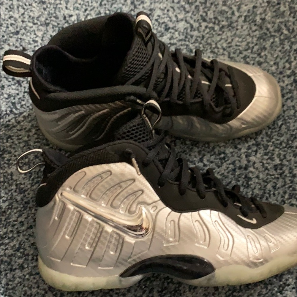 Nike foam